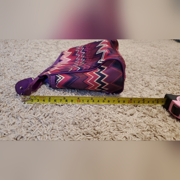 Chevron Pattern Makeup Bag 💄 - Picture 7 of 8